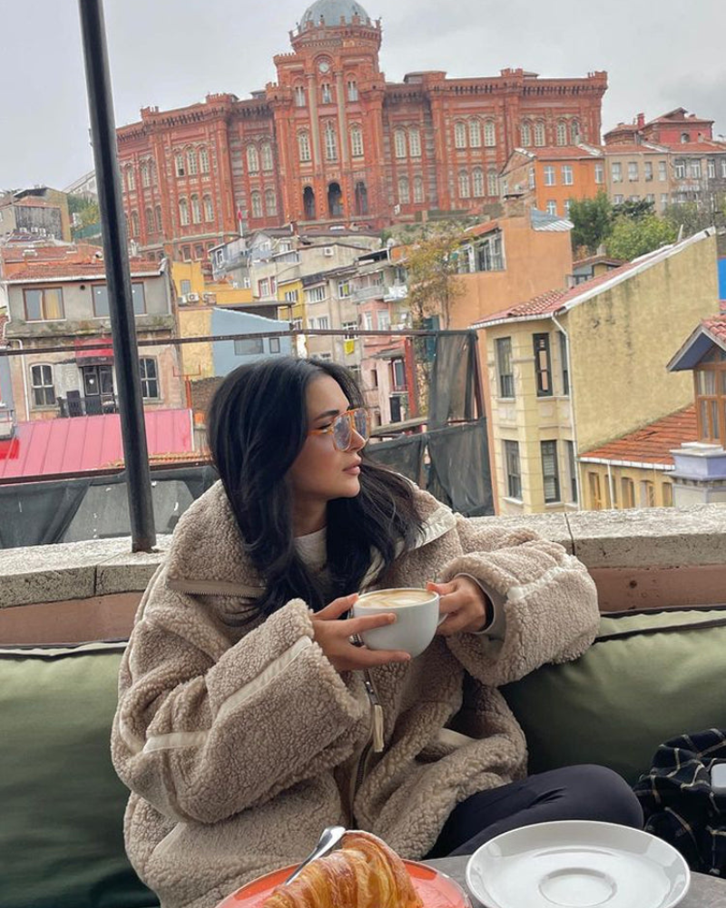 Penelope – Jachetă de Damă Confortabilă din Material Teddy Moale